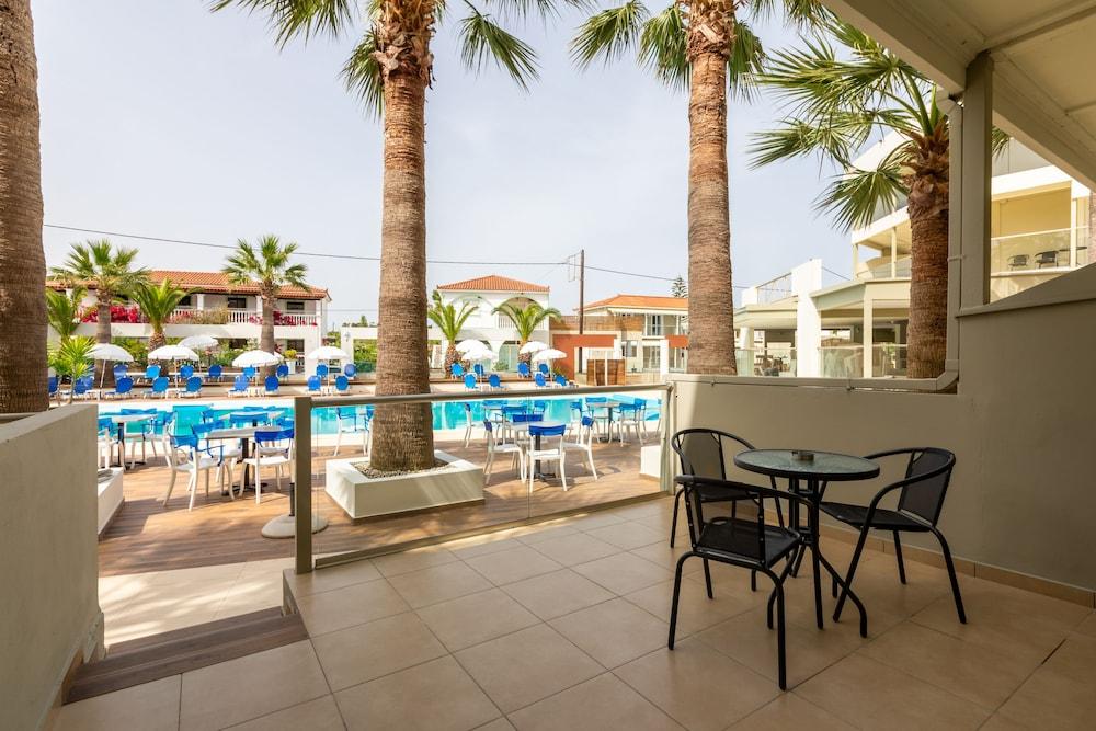 Arkadianos Aparthotel Agios Sostis  Extérieur photo