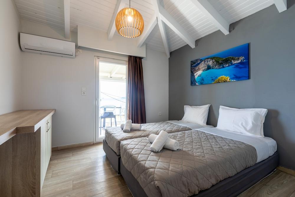 Arkadianos Aparthotel Agios Sostis  Extérieur photo