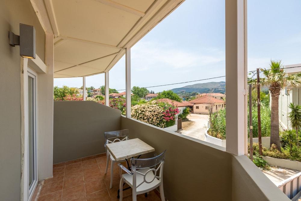Arkadianos Aparthotel Agios Sostis  Extérieur photo