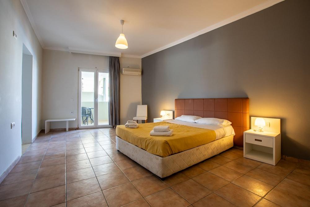 Arkadianos Aparthotel Agios Sostis  Extérieur photo