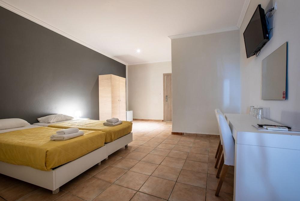 Arkadianos Aparthotel Agios Sostis  Extérieur photo